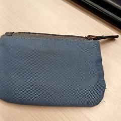 Portfel, zgłoszono przez IKEA Saint-Etienne przy użyciu iLost