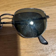 Okulary słoneczne glasses sun sunglasses, zgłoszono przez Designer Outlet Roermond przy użyciu iLost