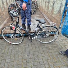 İLost kullanarak Gemeente Roermond tarafından bildirildiği gibi Kadın bisikleti