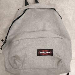 Hátizsák, amint azt Regio Antwerpen - Brussel az iLost segítségével jelentette.