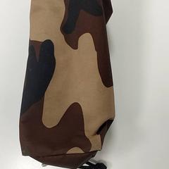 Schoolgerief - Pennenzak, como reportado por Centraal magazijn utilizando o iLost