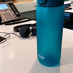 Trinkflasche Groen/ Blauw, gemeldet von Padualaan 97 über iLost