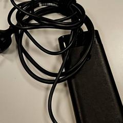 الشاحن، كما تم الإبلاغ عنه بواسطة Vrije Universiteit Amsterdam عبر iLost