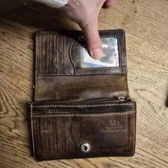 Portemonnee がiLostに報告されました