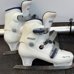 Schaatsen がiLostで Schaatsbaan Rotterdam によって報告されました