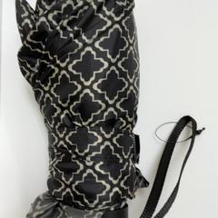 Parapluie, a été signalé par Schönbrunn "Group Center" utilisant iLost