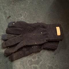 Eskularruak Noirs, gisa salatu by IKEA Villiers-sur-Marne iLost erabiliz