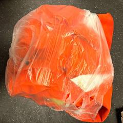 Kläder work, rapporterat av Ramada by Wyndham Amsterdam Airport Schiphol med iLost