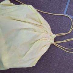 Poltsa trurnkleren, gisa salatu by Regio Limburg - Leuven iLost erabiliz