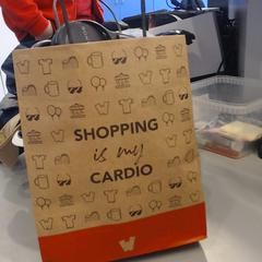 İLost kullanarak Walibi Holland tarafından bildirildiği gibi Koptelefoon Sony