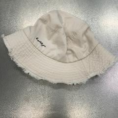 Sombrero, ha sido reportado por IKEA Tokyo-Bay con iLost