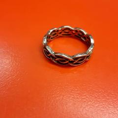 Prsten, jak nahlášeno UvA REC pomocí iLost