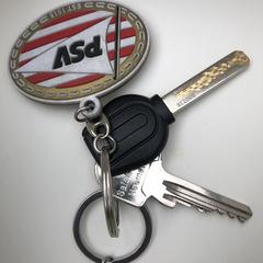 Sleutels met PSV hanger etc., segons s'ha informat a iLost