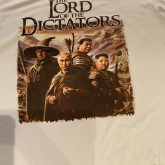 Camiseta de manga corta shirt, ha sido reportado por MEININGER Hotel Leipzig Hauptbahnhof con iLost