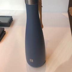 waterbidon/waterfles brand TERO, as reported by Van Gogh Museum using iLost