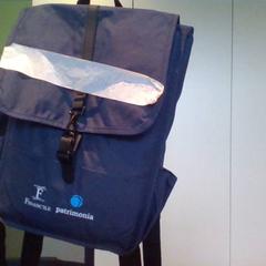Rucksack à dos, gemeldet von MEININGER Hotel Lyon Centre Berthelot über iLost