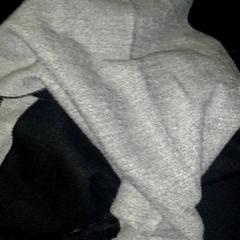 Shawl, as reported by TivoliVredenburg using iLost