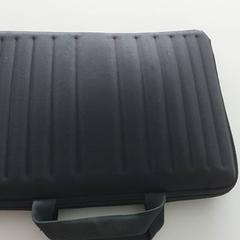 Produktu elektronikoak - Laptop Karaardic, gisa salatu by Regio Limburg - Leuven iLost erabiliz