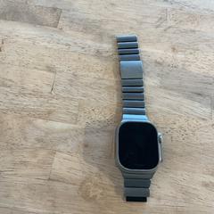 Orologio intelligente, come riportato da W2 - DreamVille utilizzando iLost