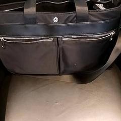 Handtas, a été signalé par RRReis IJssel-Vecht utilisant iLost