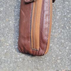 Bruin sleutel etuitje, jak bylo nahlášeno na iLost