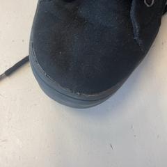 Sportschoenen, ha sido reportado por GVB con iLost