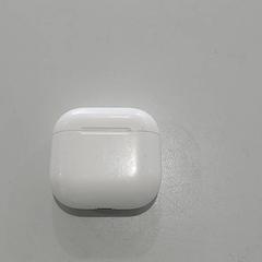 Elektronik - Earpod etui wit, gemeldet von Regio Oost-Vlaanderen über iLost