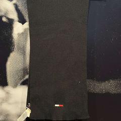 Šátek zwart, jak nahlášeno AFAS Live pomocí iLost