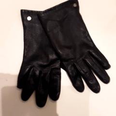 Guantes Zwart, ha sido reportado por LUMC con iLost