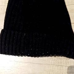 Kleidung Muts, gemeldet von Regio Antwerpen - Brussel über iLost