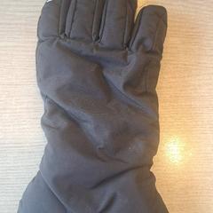 Hansker zwart, som rapportert av Regio West-Vlaanderen ved bruk av iLost