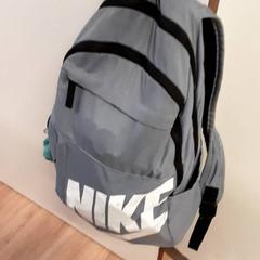 Rucksack, gemeldet von Qbuzz ZHN über iLost
