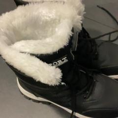 Sko, rapporterat av MEININGER Hotel Vienna Downtown Sissi med iLost