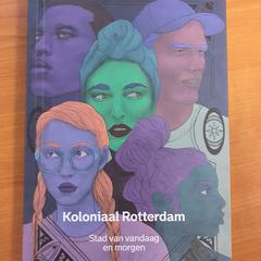 Boek Titel Koloniaal Rotterdam, a été signalé par Transdev Hoeksche Waard Goeree Overflakkee utilisant iLost