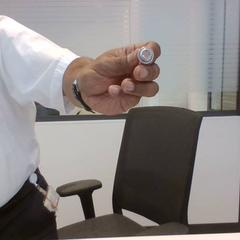 Anillo ring met een steen, ha sido reportado por IJsselland Ziekenhuis con iLost