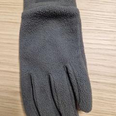 Handschoen donkergroen, zoals gemeld door IKEA Hengelo met iLost