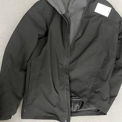 Chaqueta, ha sido reportado por Centraal magazijn con iLost