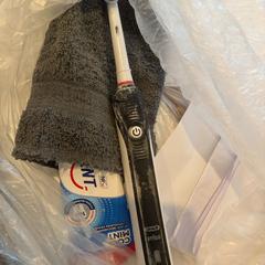 Toothbrush, a été signalé par Inntel Hotels Utrecht Centre utilisant iLost