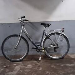 Vélo pour femme Zilver-Grijs BNB-Bike, a été signalé par Fietsdepot Hasselt utilisant iLost
