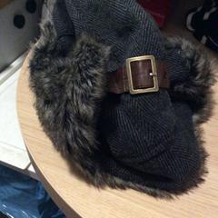 Cap, zoals gemeld door MEININGER Hotel Berlin "Mitte" Humboldthaus met iLost