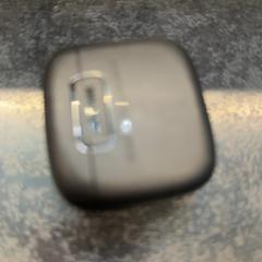 Boules quies, a été signalé par Rotterdam The Hague Airport utilisant iLost