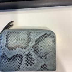 İLost kullanarak Gemeente Amsterdam tarafından bildirildiği gibi Portemonnee Frey, dui