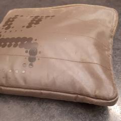 İLost kullanarak Rotterdam The Hague Airport tarafından bildirildiği gibi Çanta