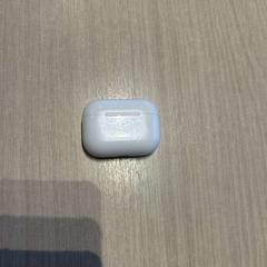 Airpod, gemeldet von Amsterdam ID Aparthotel über iLost