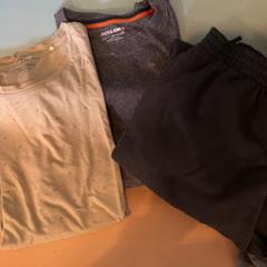 Vestiario, come riportato da Familie Resort Molenwaard utilizzando iLost