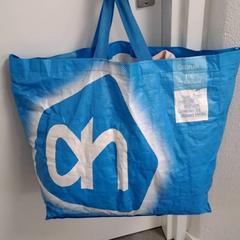 Taška ALBERT HEIJN, ako bolo nahlásené Arriva Infoshop Enschede pomocou iLost