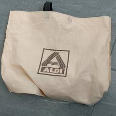 バッグ - Draagtas がiLostで Centraal magazijn によって報告されました