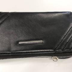 Carteira Nshimwe, como reportado por Regio Oost-Vlaanderen utilizando o iLost