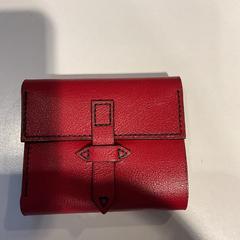 財布 (サブカテゴリ) Doğan, turkije がiLostで Gemeente Amsterdam によって報告されました