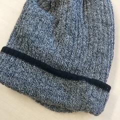 Kleding - Muts Grijs, segundo informou Centraal magazijn usando iLost